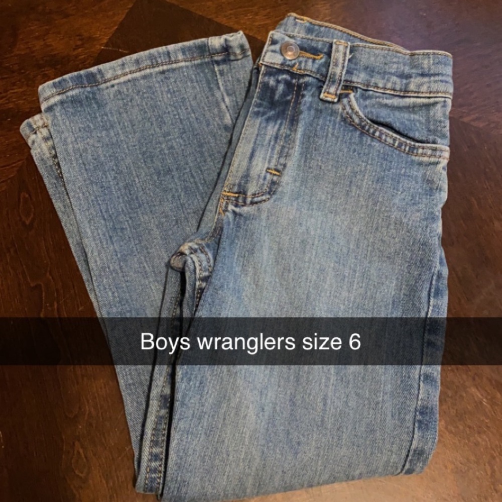 Boys size 6 Wranglers.
